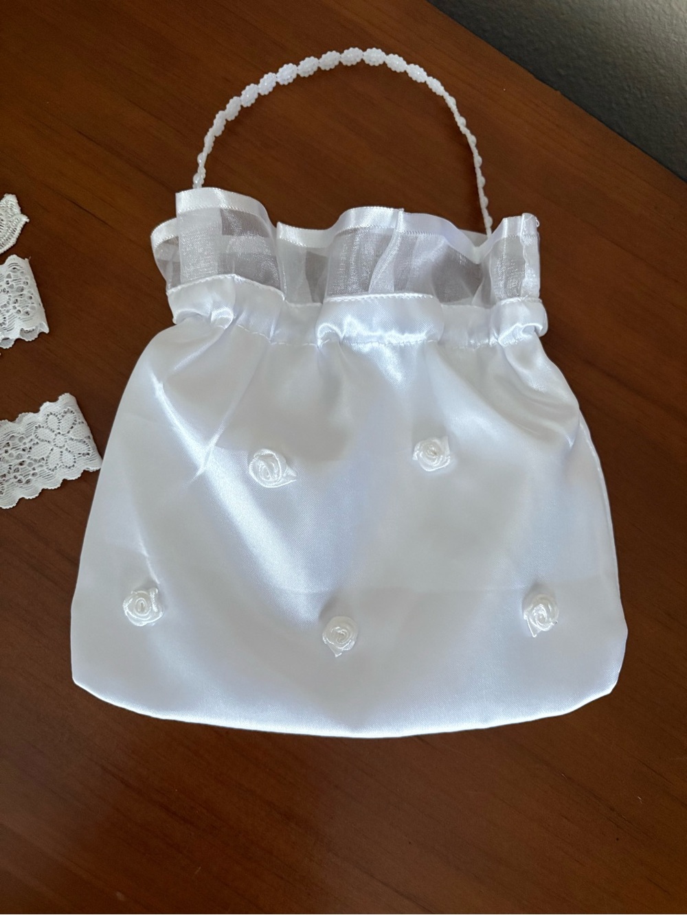 White Satin Bride Money Bag/Purse with 2 white garters. BRAND NEW